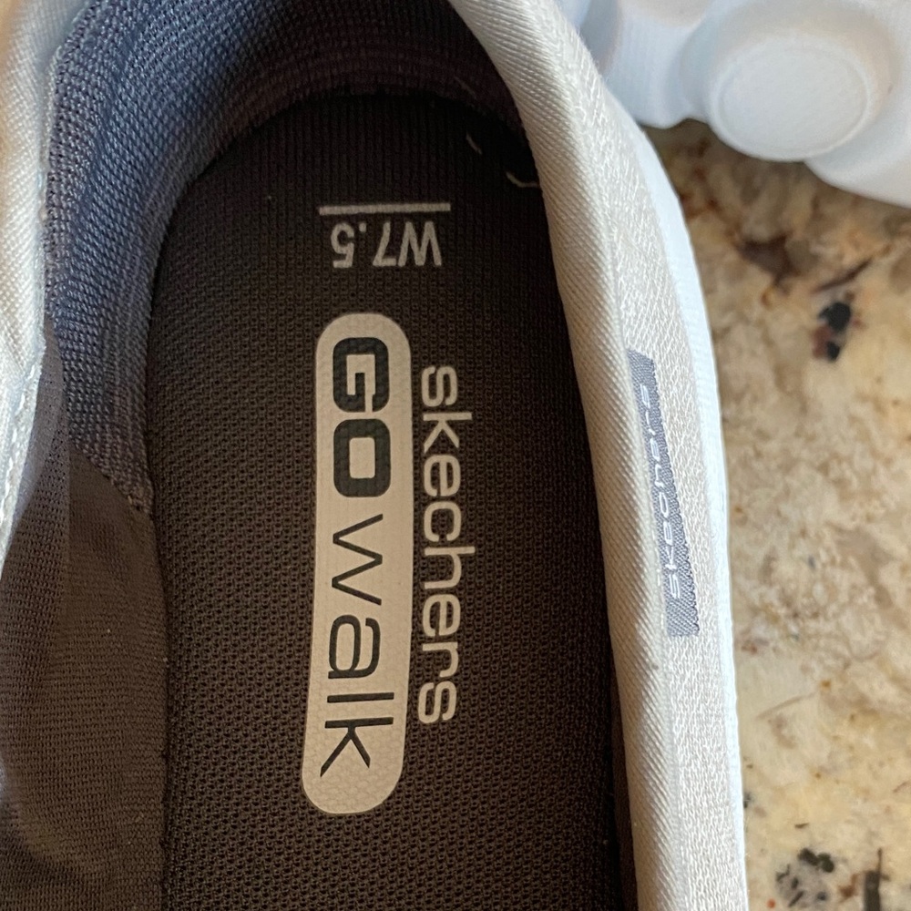 Skechers Go Walk Women's Light Gray Slip-On Sneakers - Picture 4 of 4